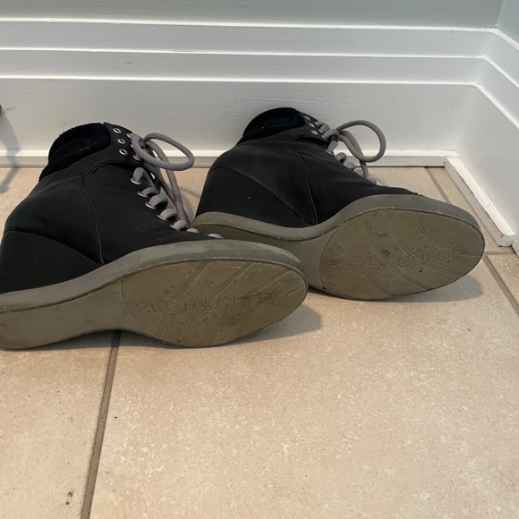 Stylish Black Wedge Sneakers - Picture 4 of 5